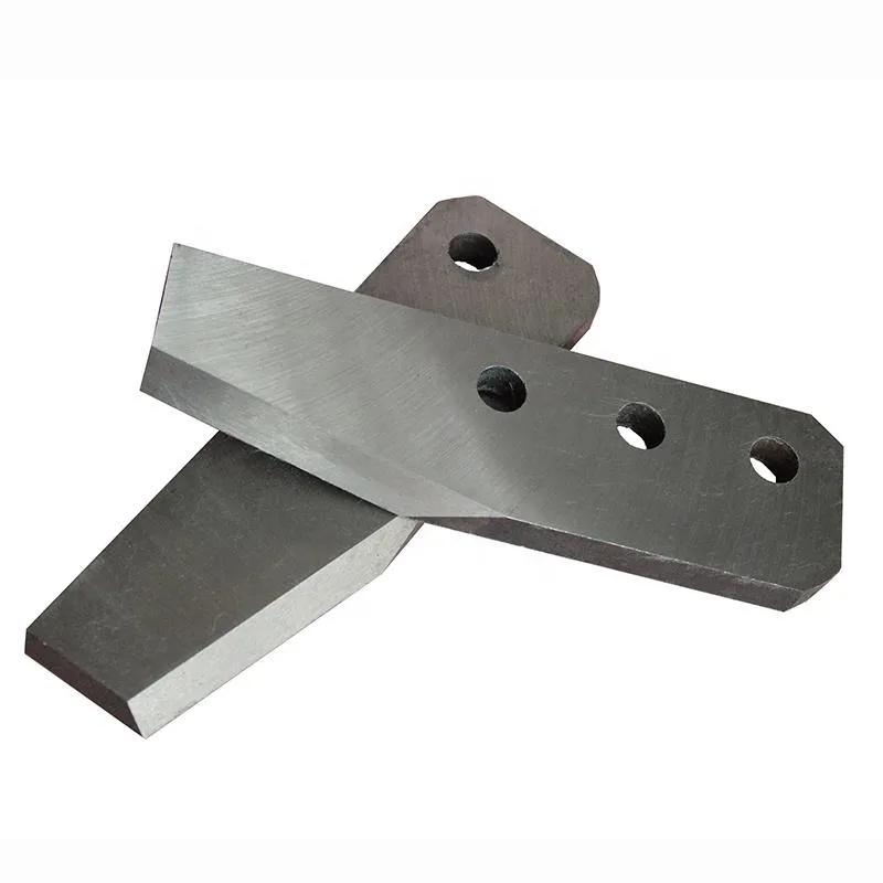 Tungsten carbide tipped granulator knives for plastic regrind